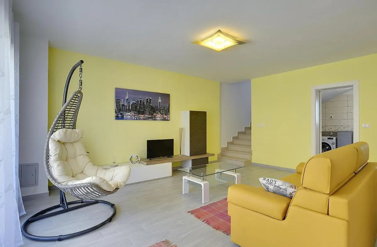 Holiday Home Baldini Banjole