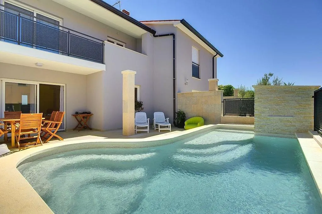 Holiday Home Baldini Banjole
