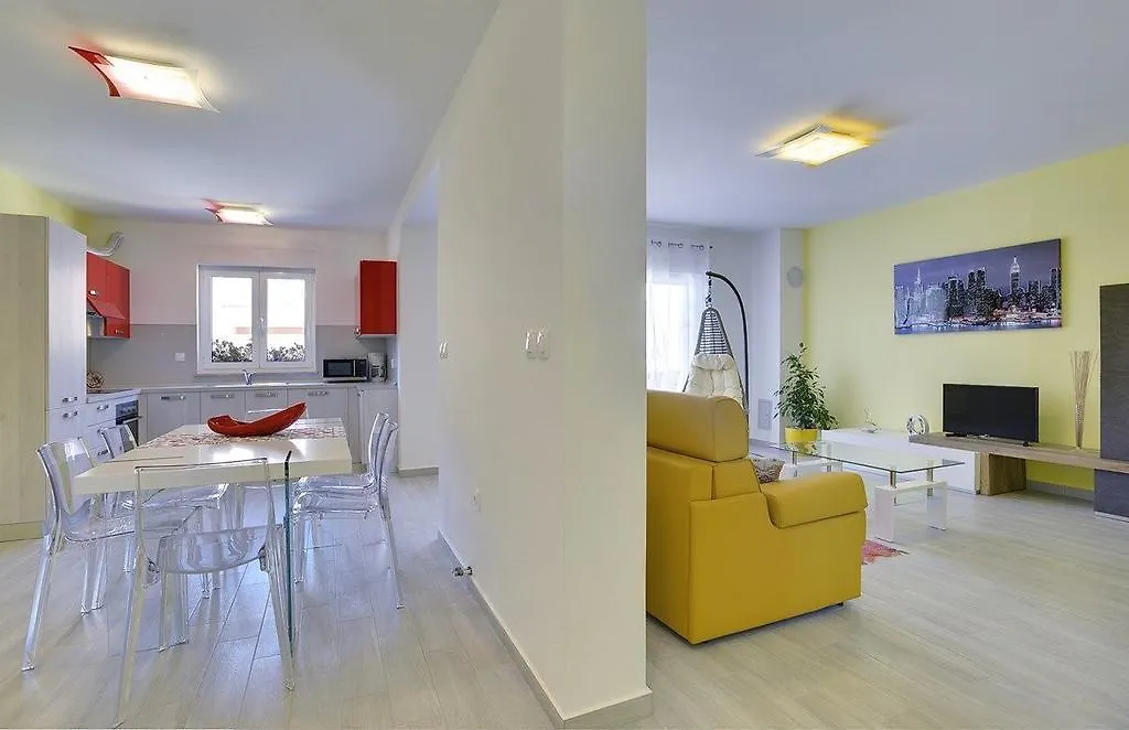 Holiday Home Baldini Banjole 0*,